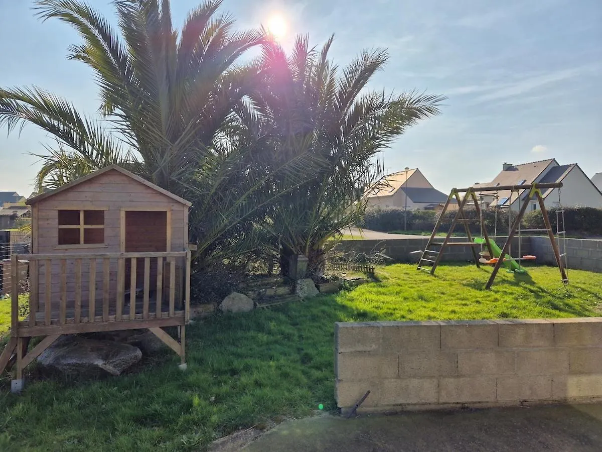 Hénansal Maison A 10Km De La Mer צרפת