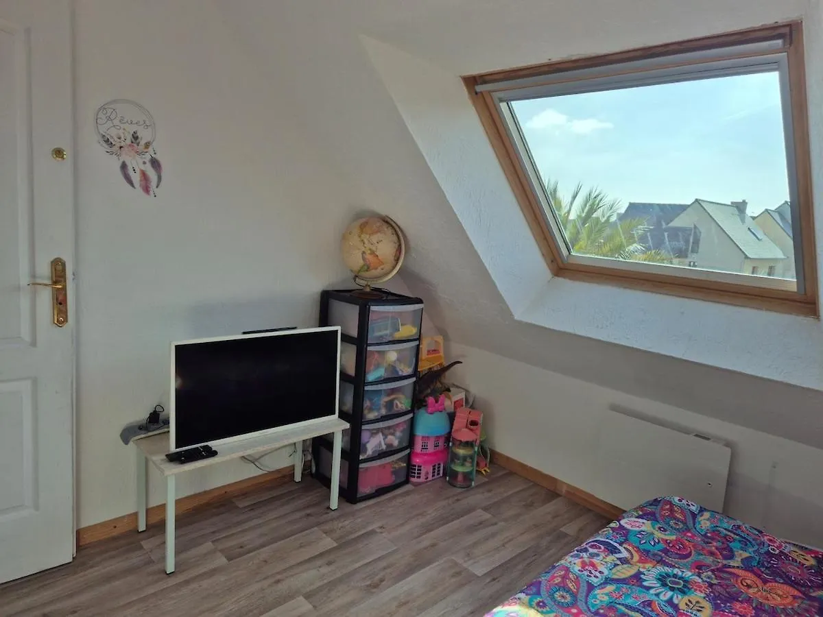 Hénansal Maison A 10Km De La Mer 0*,  צרפת
