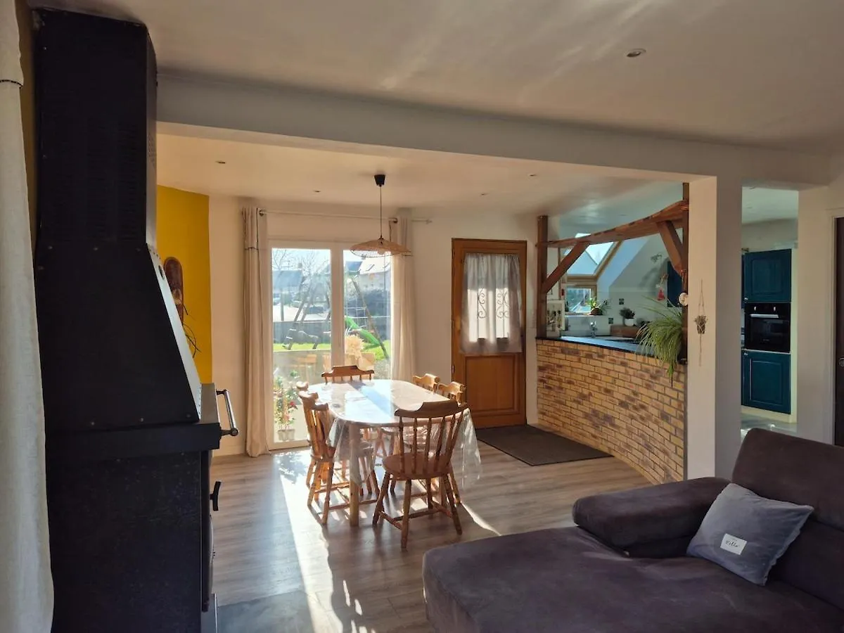 בית נופש Hénansal Maison A 10Km De La Mer צרפת